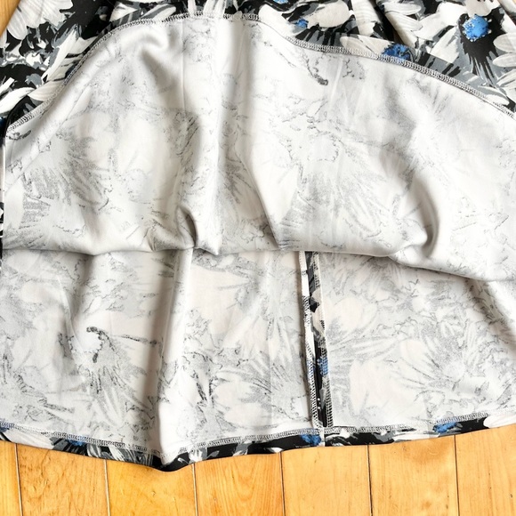 ROMEO AND JULIETTE Mini Floral Black and Blue Sleeveless Dress Size Medium - Picture 3 of 6